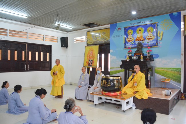 Dharma Talk  The Core of Ksitigarbha Sutra in The 98th Seven-Day Retreat