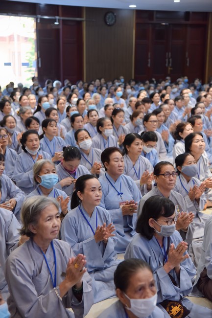 Dharma Talk  The Core of Ksitigarbha Sutra in The 98th Seven-Day Retreat