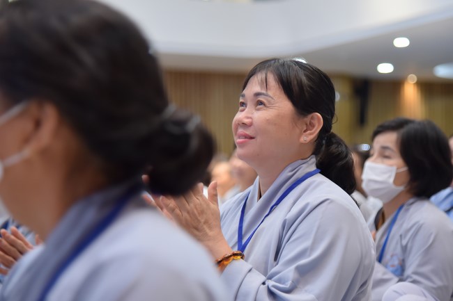 Dharma Talk  The Core of Ksitigarbha Sutra in The 98th Seven-Day Retreat