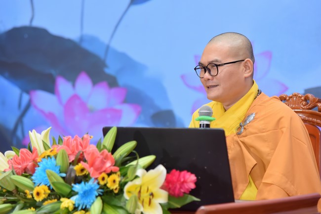 Dharma Talk  The Core of Ksitigarbha Sutra in The 98th Seven-Day Retreat