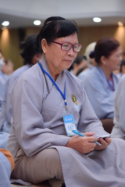 Dharma Talk  The Core of Ksitigarbha Sutra in The 98th Seven-Day Retreat
