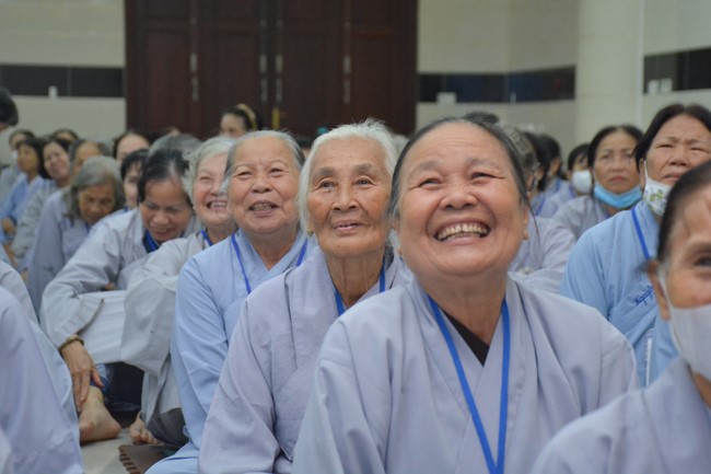 Dharma Talk  The Core of Ksitigarbha Sutra in The 98th Seven-Day Retreat