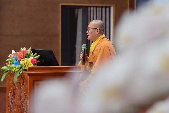 Dharma Talk  The Core of Ksitigarbha Sutra in The 98th Seven-Day Retreat