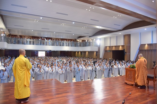 Dharma Talk  The Core of Ksitigarbha Sutra in The 98th Seven-Day Retreat