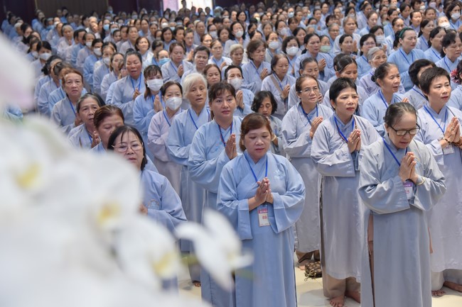 Dharma Talk  The Core of Ksitigarbha Sutra in The 98th Seven-Day Retreat