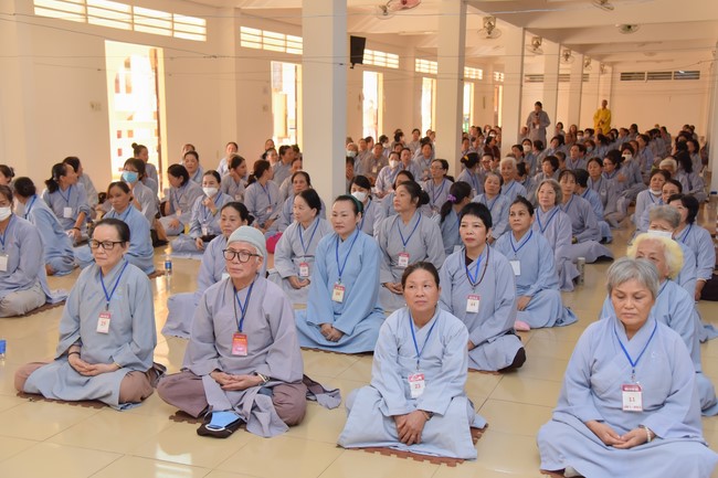 Dharma Talk  The Core of Ksitigarbha Sutra in The 98th Seven-Day Retreat