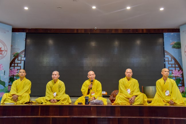 Dharma Talk  The Core of Ksitigarbha Sutra in The 98th Seven-Day Retreat