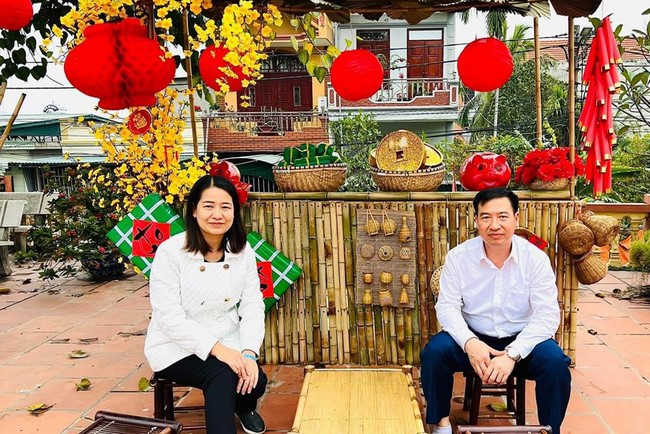 Leaders of Quang Ninh Province and delegations visit and wish New Year at Tieu Dao Pagoda