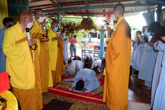 Viếng tang lễ Phật tử Liên Nhã, Đồng Tháp