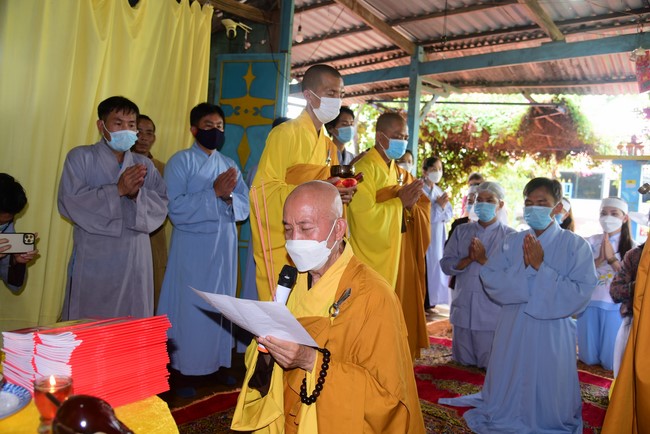 Viếng tang lễ Phật tử Liên Nhã, Đồng Tháp