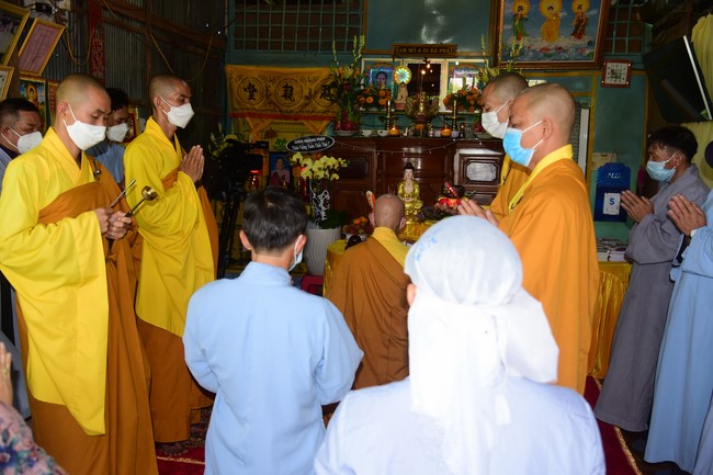 Viếng tang lễ Phật tử Liên Nhã, Đồng Tháp