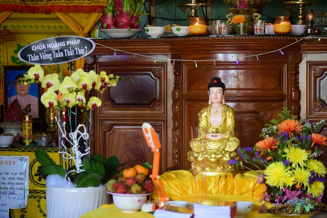 Viếng tang lễ Phật tử Liên Nhã, Đồng Tháp