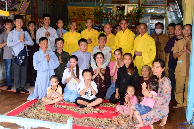 Viếng tang lễ Phật tử Liên Nhã, Đồng Tháp