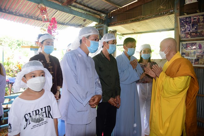 Viếng tang lễ Phật tử Liên Nhã, Đồng Tháp