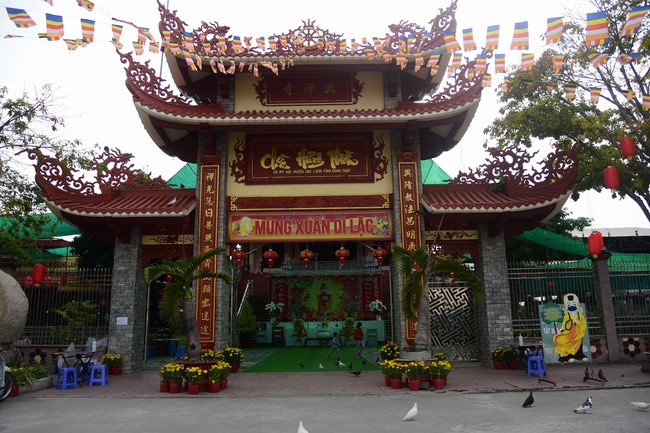 Cúng dường trường Trung cấp Phật học Đồng Tháp và Vĩnh Long