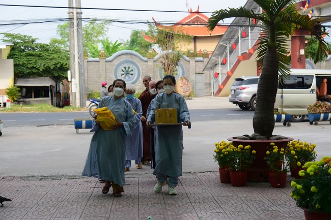 Cúng dường trường Trung cấp Phật học Đồng Tháp và Vĩnh Long