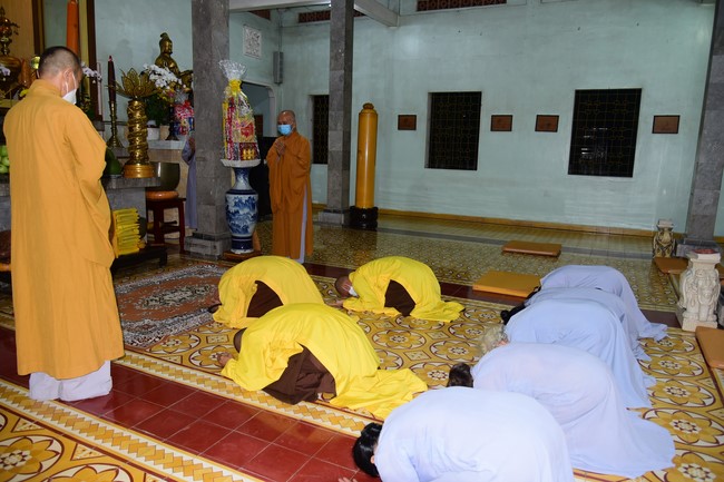 Cúng dường trường Trung cấp Phật học Đồng Tháp và Vĩnh Long