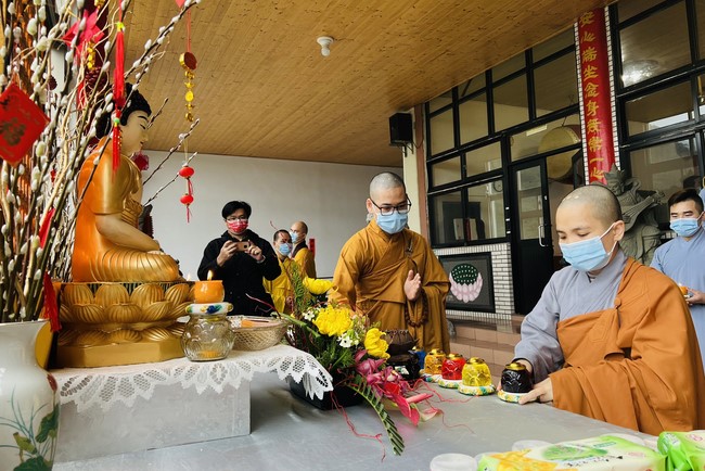 Lễ Cầu an đầu năm và Pháp hội Dược Sư tại chùa Linh Ẩn, Đài Loan