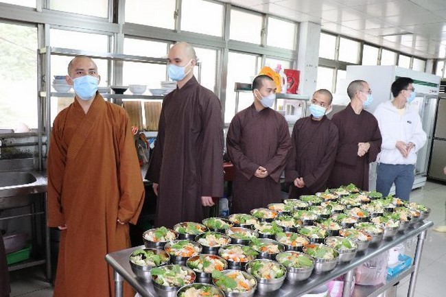 Lễ Cầu an đầu năm và Pháp hội Dược Sư tại chùa Linh Ẩn, Đài Loan