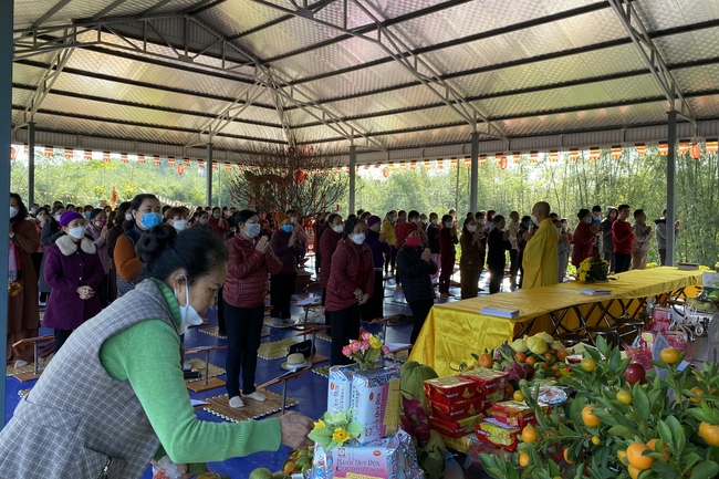 Lễ Cầu an đầu năm và Khai Bút Đầu Xuân tại chùa Đại Cồ Việt, Yên Bái