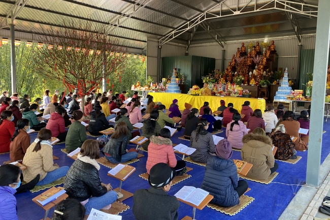 Lễ Cầu an đầu năm và Khai Bút Đầu Xuân tại chùa Đại Cồ Việt, Yên Bái