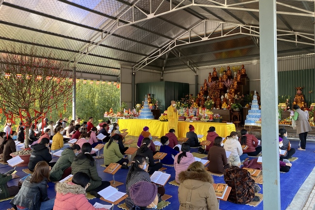 Lễ Cầu an đầu năm và Khai Bút Đầu Xuân tại chùa Đại Cồ Việt, Yên Bái