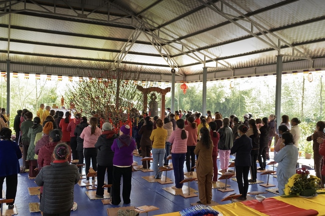 Lễ Cầu an đầu năm và Khai Bút Đầu Xuân tại chùa Đại Cồ Việt, Yên Bái