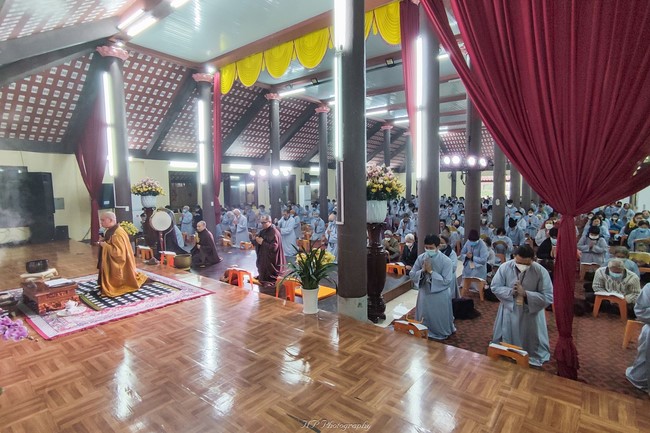 Early Spring Ceremony to pray for a peaceful country and happiness people at Hoa Phuc Pagoda in Ha Noi