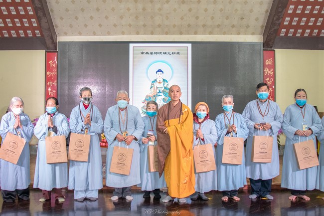 Early Spring Ceremony to pray for a peaceful country and happiness people at Hoa Phuc Pagoda in Ha Noi