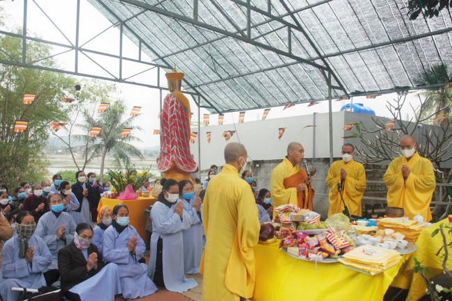 Lễ cầu an đầu năm tại chùa Càn Môn - Nghệ An