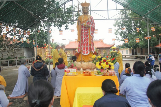 Lễ cầu an đầu năm tại chùa Càn Môn - Nghệ An