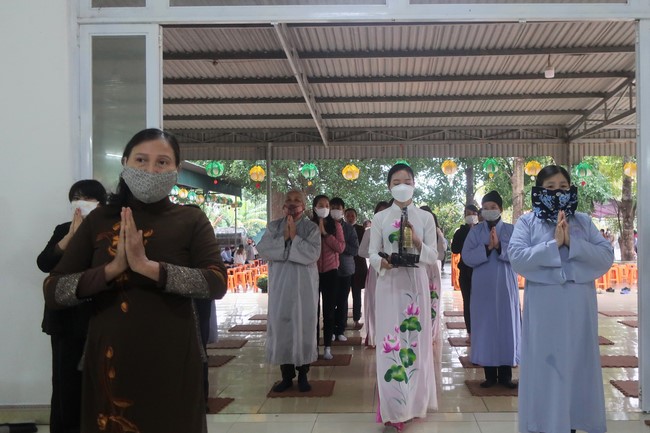 Lễ cầu an đầu năm tại chùa Càn Môn - Nghệ An