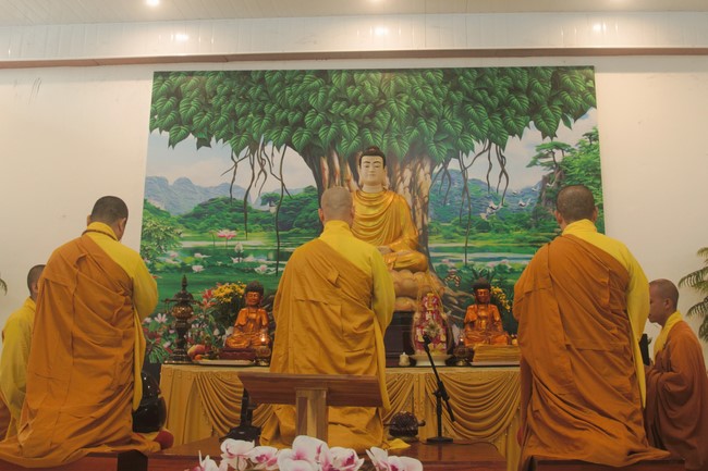 Lễ cầu an đầu năm tại chùa Càn Môn - Nghệ An