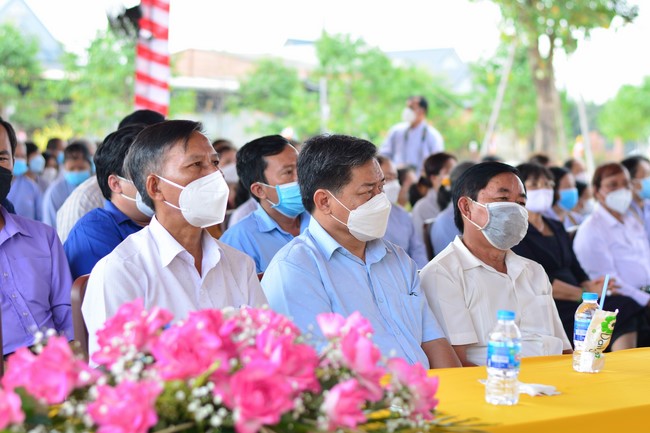 The ceremony setting up the signboard of Quang Phap pagoda - Tay Ninh