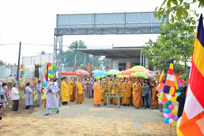 The ceremony setting up the signboard of Quang Phap pagoda - Tay Ninh