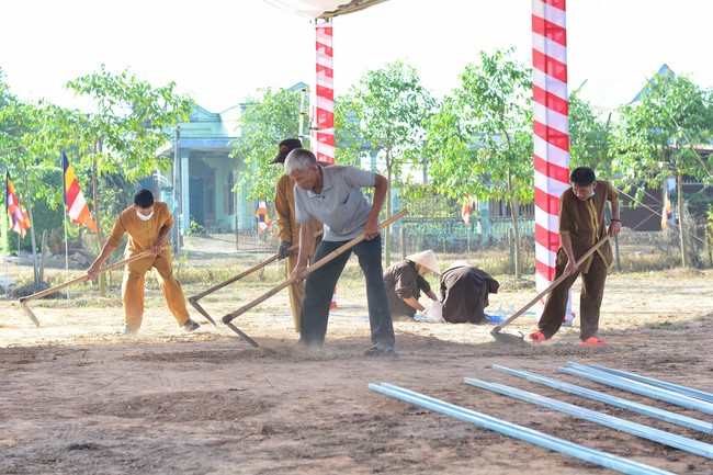 The ceremony setting up the signboard of Quang Phap pagoda - Tay Ninh