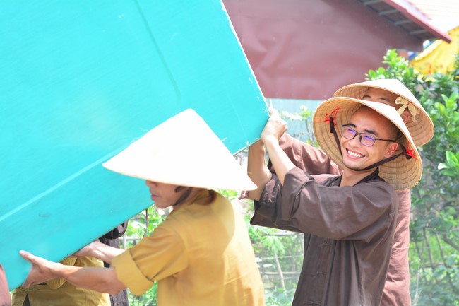 The ceremony setting up the signboard of Quang Phap pagoda - Tay Ninh