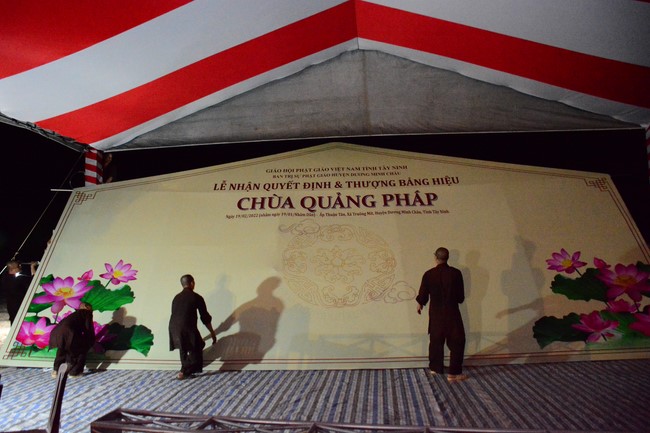 The ceremony setting up the signboard of Quang Phap pagoda - Tay Ninh