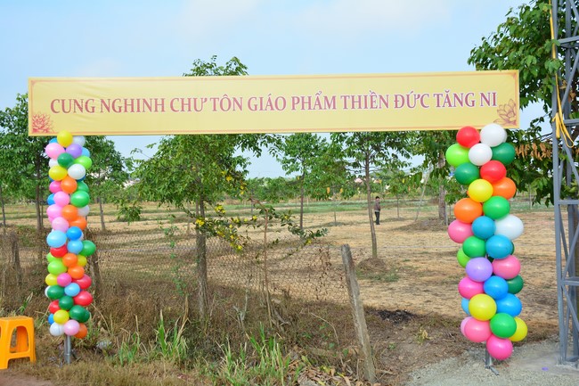 The ceremony setting up the signboard of Quang Phap pagoda - Tay Ninh