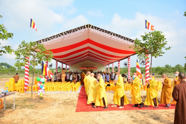 The ceremony setting up the signboard of Quang Phap pagoda - Tay Ninh