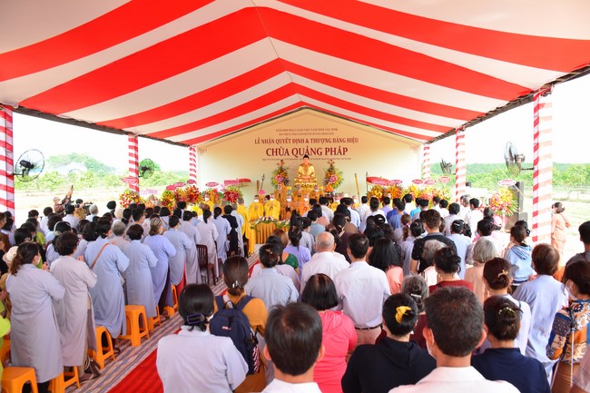 The ceremony setting up the signboard of Quang Phap pagoda - Tay Ninh