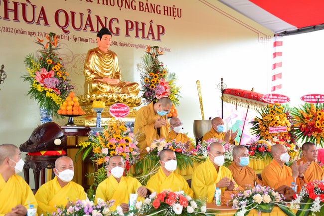 The ceremony setting up the signboard of Quang Phap pagoda - Tay Ninh