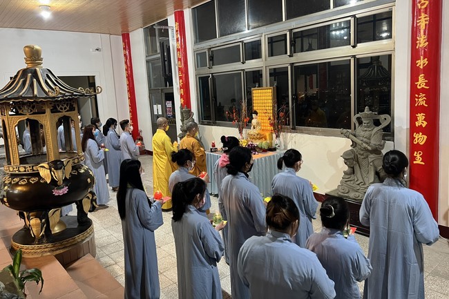 Celebrating New Year's Eve in a foreign land at Linh An Temple, Taiwan