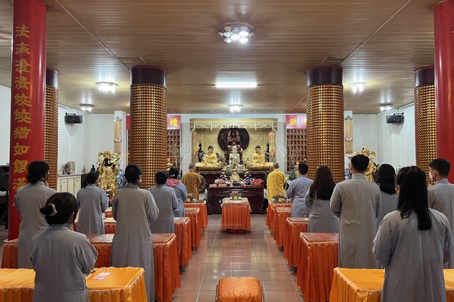 Celebrating New Year's Eve in a foreign land at Linh An Temple, Taiwan