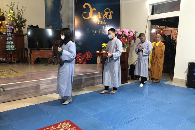 Welcoming the New Year's Eve at Dong Cao Pagoda - Thanh Hoa