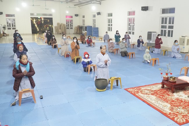 Welcoming the New Year's Eve at Dong Cao Pagoda - Thanh Hoa