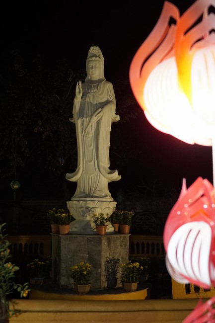 Welcoming the New Year's Eve at Dong Cao Pagoda - Thanh Hoa