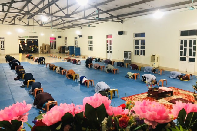 Welcoming the New Year's Eve at Dong Cao Pagoda - Thanh Hoa