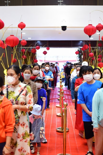 Chùm ảnh mồng một Tết Nhâm Dần