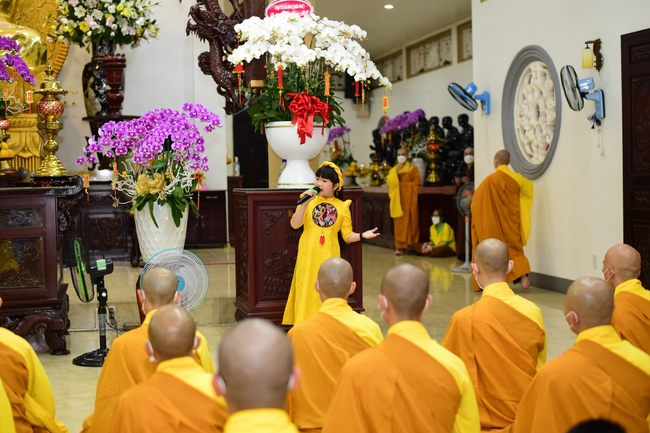 Welcome the New Year’s Eve of the Tiger Year